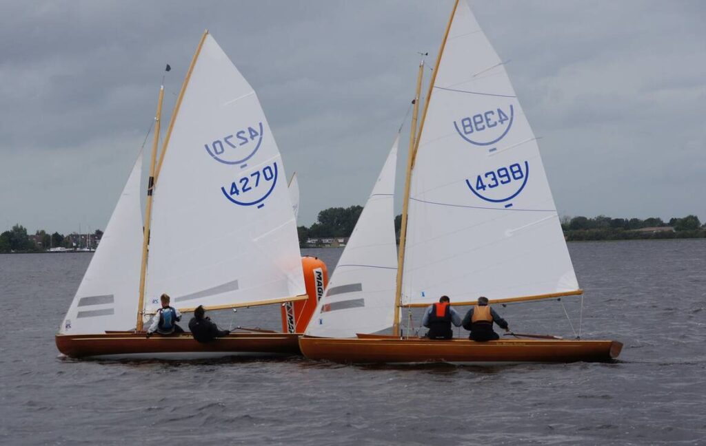 16m2 viert 90 jarig jubileum op Grou